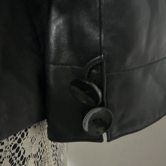 COPY - Bebe High Neck Jacket Leather Cropped Sz XS Large Buttons - Picture 7 of 7